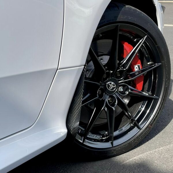 AP Toyota Yaris GR karbonowe chlapacze