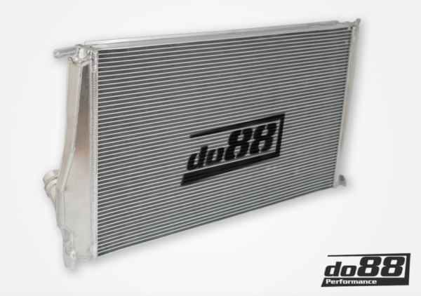 do88 BMW 135i 335i 35i N54 N55 Automat 2007-2013 (E9X E82 E89) Chłodnica